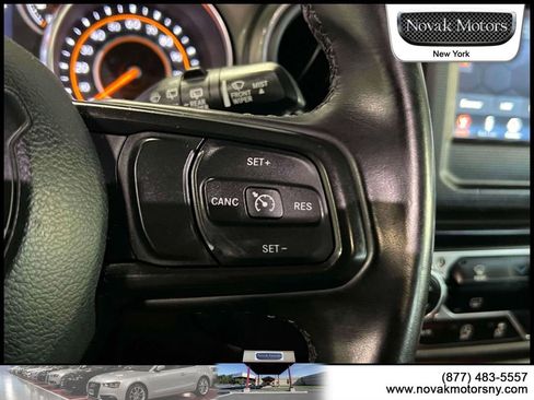 Used 2022 Jeep Wrangler Unlimited Sport AWD/4WD image 21