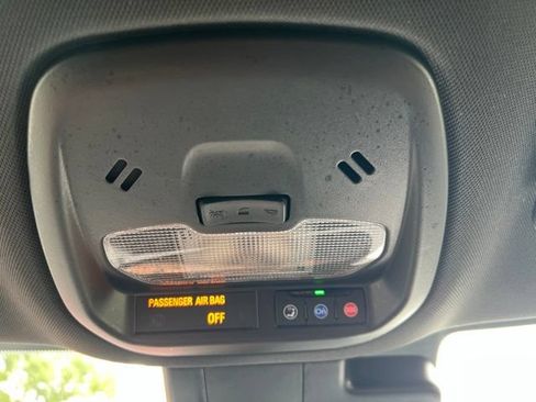 Used 2025 Chevrolet Trax RS w/ Driver Confidence Package FWD image 14