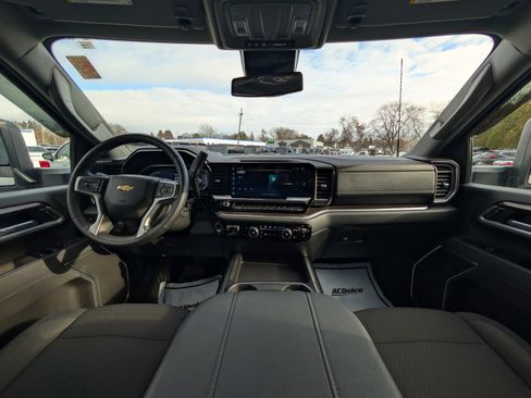 Used 2025 Chevrolet Silverado 2500 LT w/ All Star Edition image 2