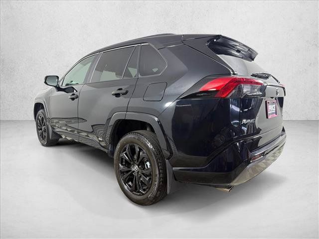 Used 2024 Toyota RAV4 SE AWD/4WD image 5