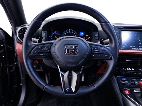 Used 2020 Nissan GT-R Premium w/ Premium Interior Package AWD/4WD image 46