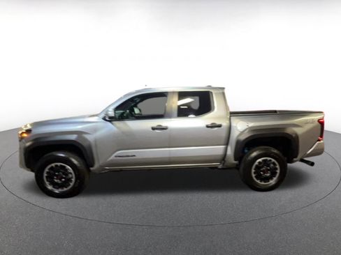 Used 2025 Toyota Tacoma TRD Off-Road image 9