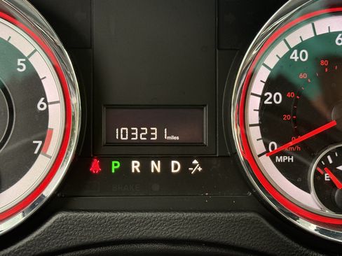 Used 2019 Dodge Grand Caravan SXT FWD image 16