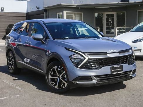 Certified 2023 Kia Sportage EX image 2