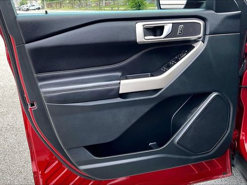 Certified 2023 Ford Explorer XLT AWD/4WD image 21