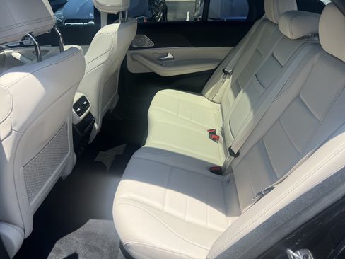 Certified 2025 Mercedes-Benz GLE 450 4MATIC image 33