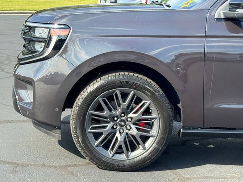 New 2025 Ford Expedition Platinum w/ Stealth Performance Package image 42