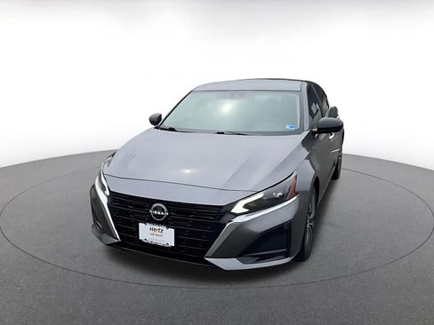 Used 2025 Nissan Altima 2.5 SV image 7