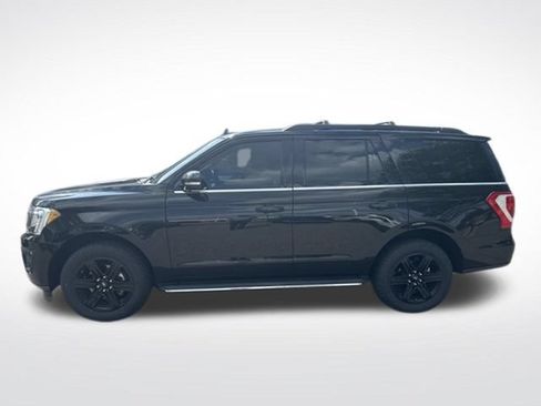 Used 2021 Ford Expedition XLT AWD/4WD image 2