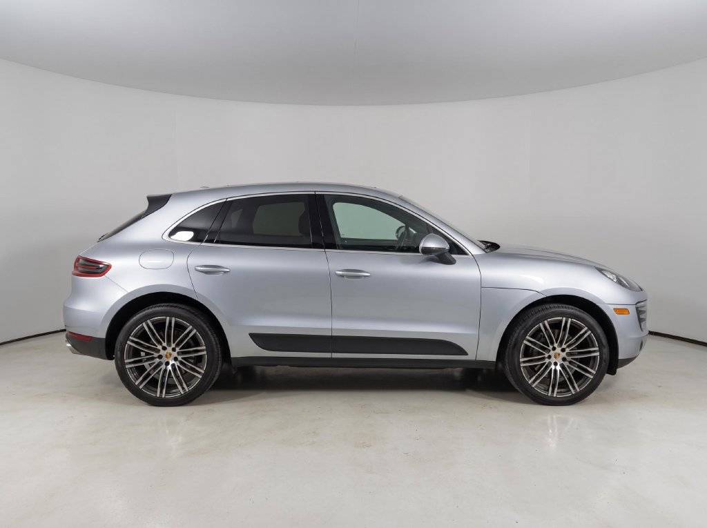 Used 2018 Porsche Macan S AWD/4WD image 4