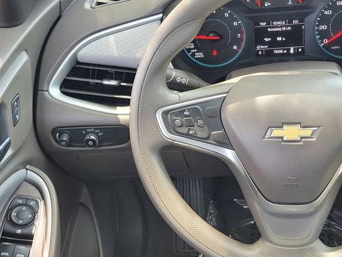 Used 2022 Chevrolet Malibu LT FWD image 17