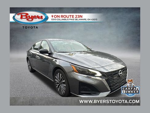 Used 2025 Nissan Altima 2.5 SV FWD image 1