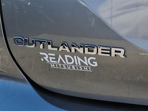 Used 2024 Mitsubishi Outlander SE Black Edition image 32