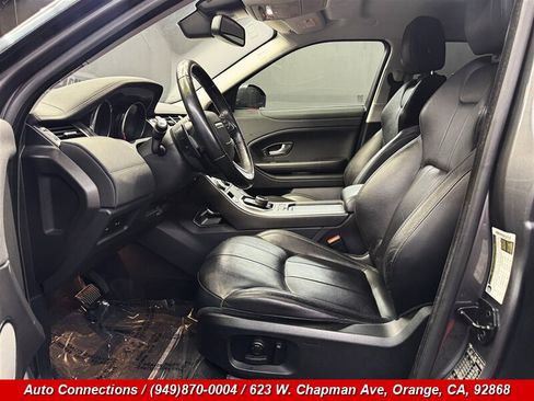 Used 2019 Land Rover Range Rover Evoque SE AWD/4WD image 6