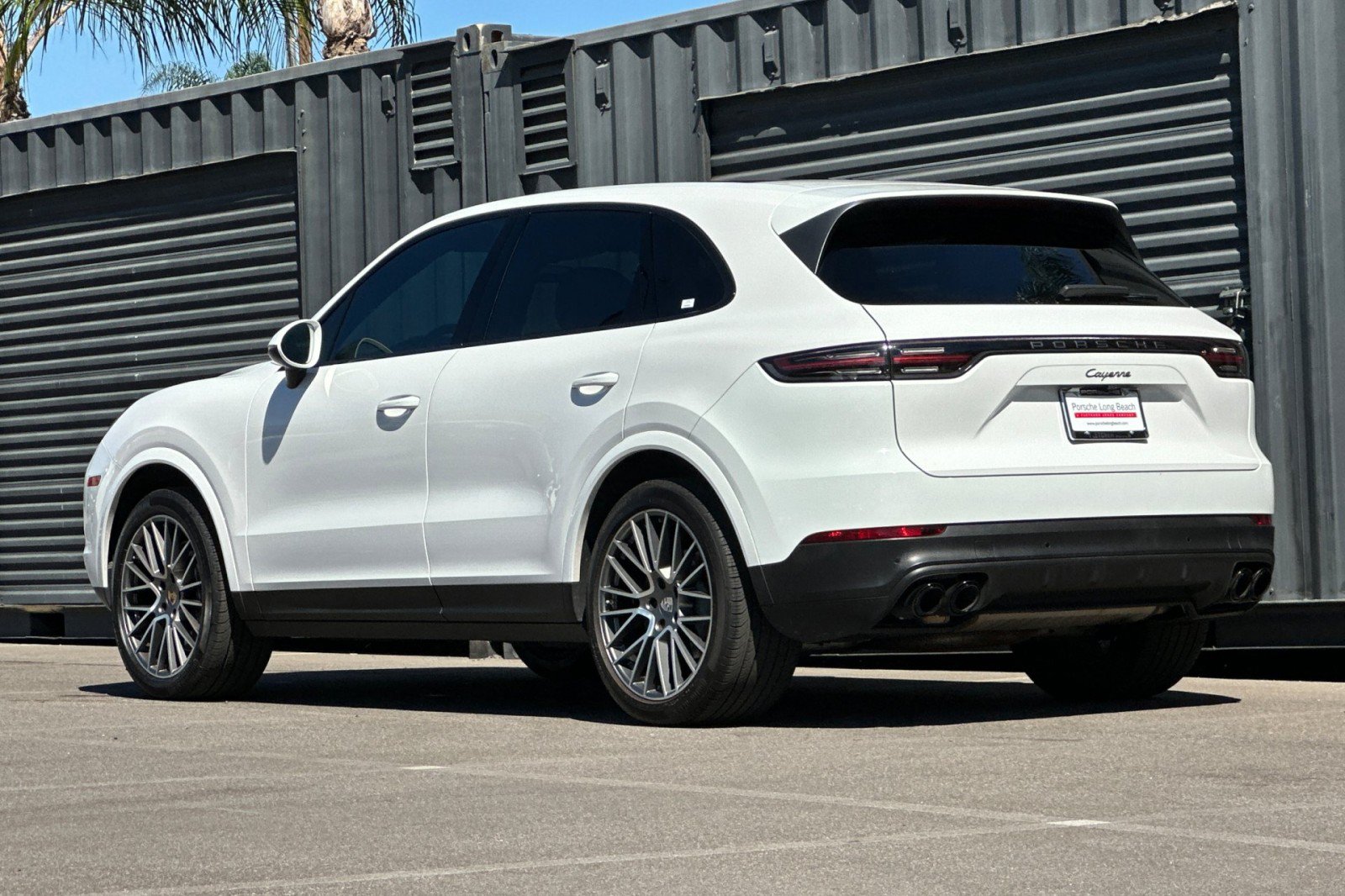 Certified 2023 Porsche Cayenne AWD/4WD image 3