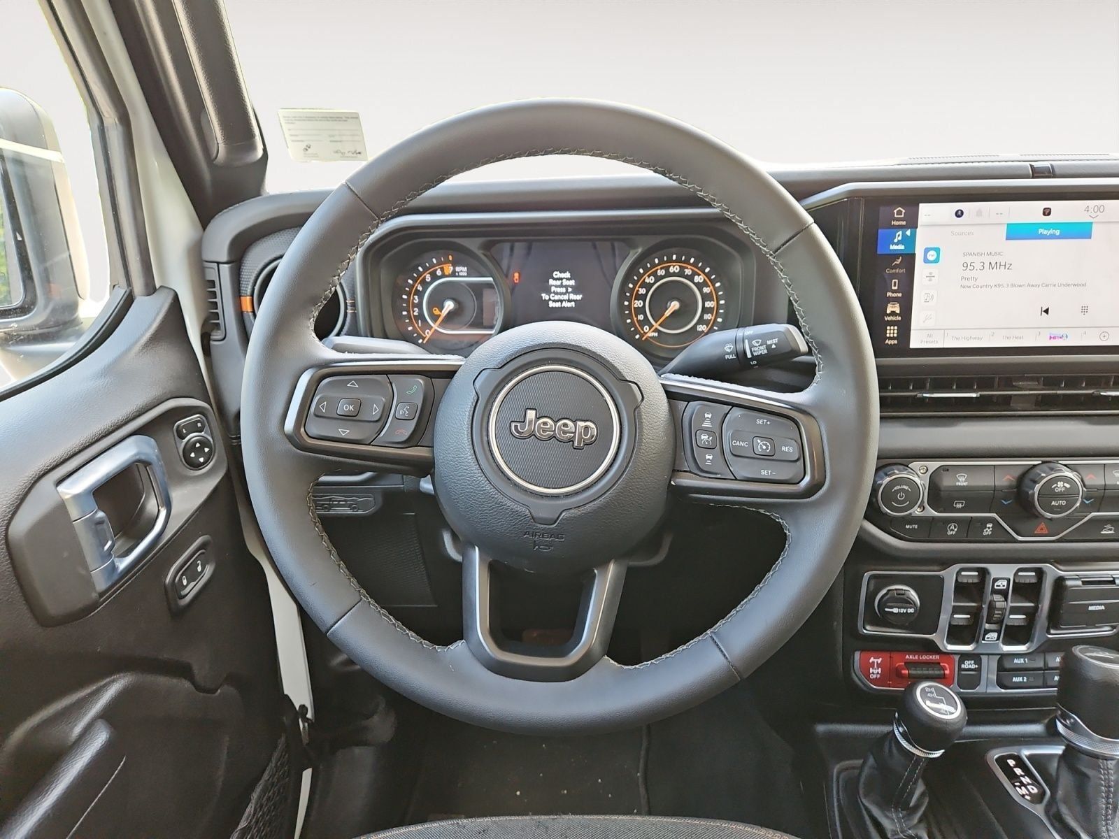 Used 2026 Jeep Gladiator Mojave AWD/4WD image 12