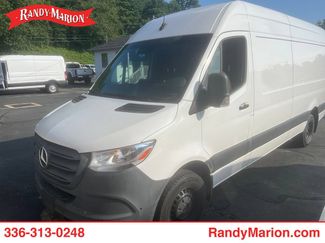 Used 2022 Mercedes-Benz Sprinter 3500 video 1