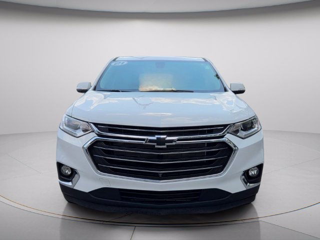 Used 2021 Chevrolet Traverse LT w/ LT Premium Package FWD image 4