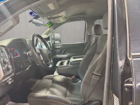 Used 2017 Chevrolet Silverado 3500 LT w/ LT Convenience Package AWD/4WD image 10