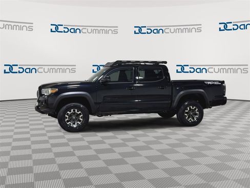 Used 2019 Toyota Tacoma TRD Off-Road image 8
