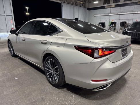 Certified 2023 Lexus ES 350 w/ Premium Package image 5