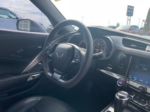 Used 2018 Chevrolet Corvette Stingray Coupe w/ 2LT Preferred Equipment Group image 26