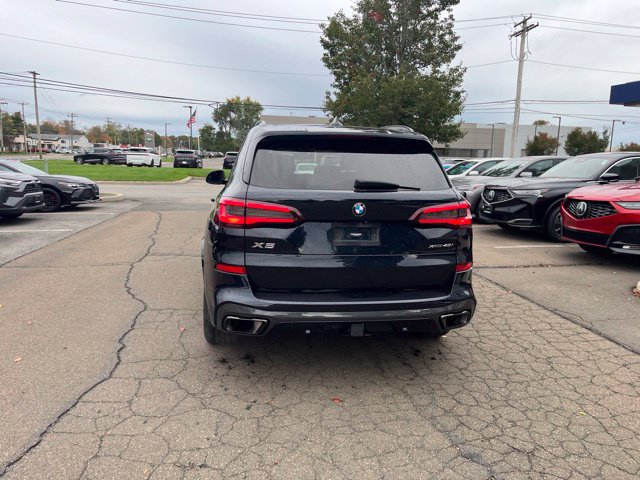 Used 2021 BMW X5 xDrive40i w/ M Sport Package AWD/4WD image 10