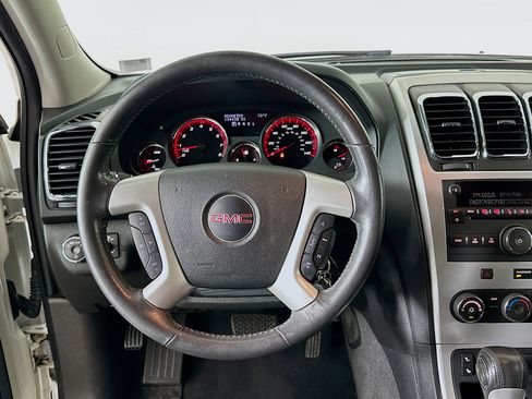 Used 2012 GMC Acadia SLE image 17