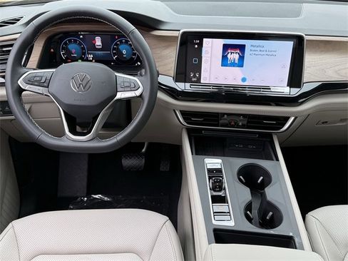 New 2026 Volkswagen Atlas SE image 9