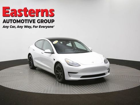 Used 2023 Tesla Model 3 Standard Range image 47