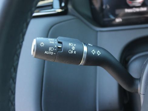 Used 2025 Land Rover Range Rover Velar Dynamic SE AWD/4WD image 36