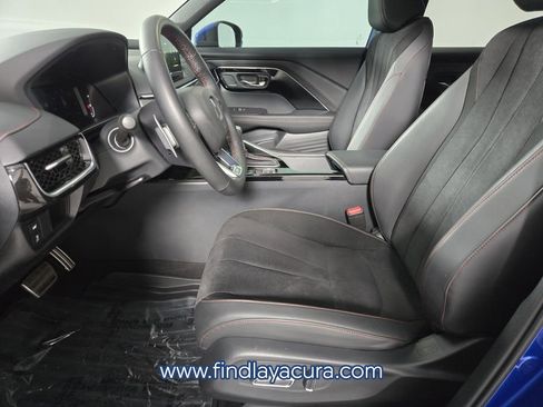 Used 2025 Acura ADX A-Spec image 11
