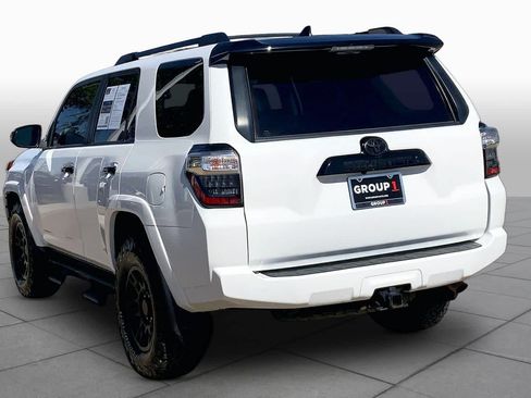 Used 2021 Toyota 4Runner Venture AWD/4WD image 12
