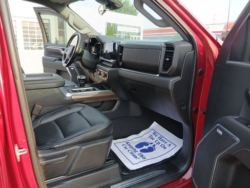 Used 2022 Chevrolet Silverado 1500 RST w/ All Star Edition Plus AWD/4WD image 26