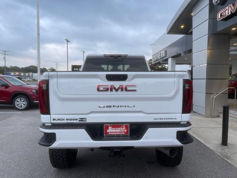 New 2025 GMC Sierra 2500 Denali w/ Denali Reserve Package AWD/4WD image 38