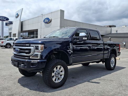 Used 2022 Ford F350 Platinum AWD/4WD image 3