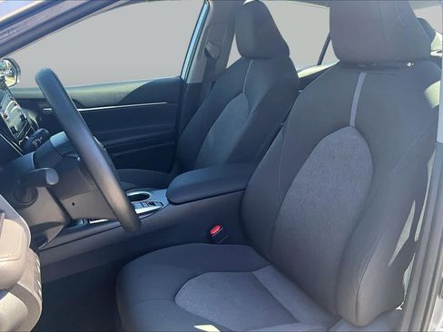 Used 2023 Toyota Camry LE FWD image 8