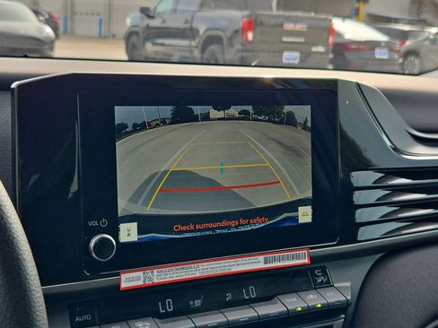 Used 2026 Toyota Camry LE w/ Convenience Package FWD image 24