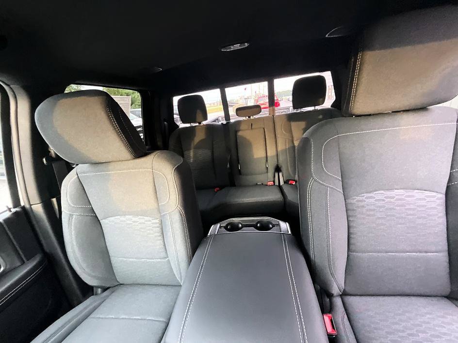 New 2027 RAM 3500 Big Horn AWD/4WD image 36