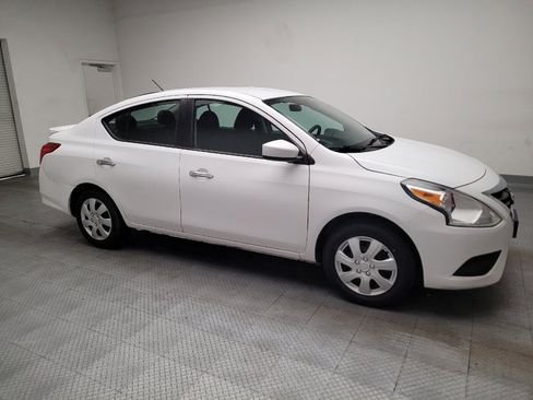 Used 2019 Nissan Versa SV FWD image 11