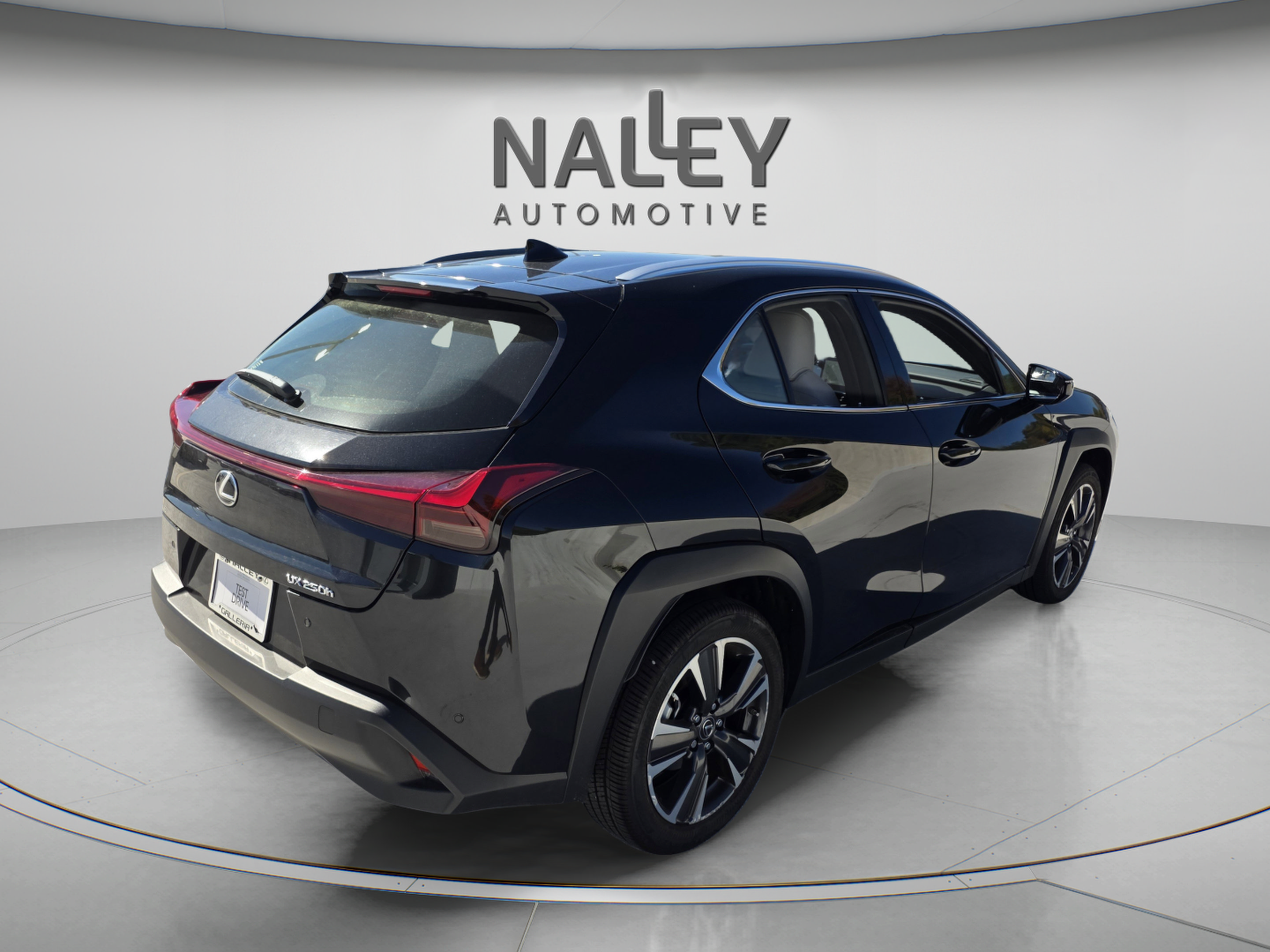 Used 2024 Lexus UX 250h FWD image 6