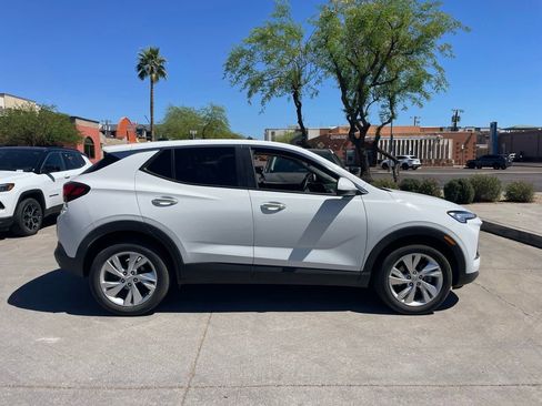 Used 2025 Buick Encore GX Preferred image 3