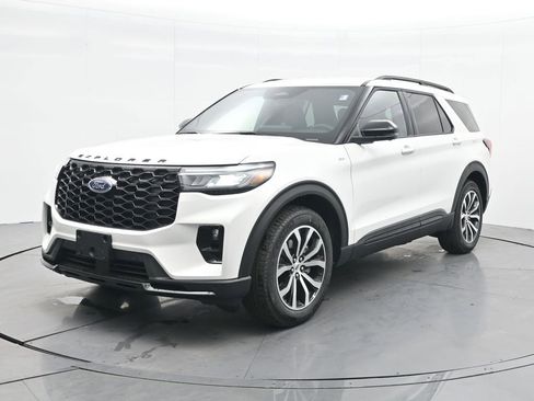 New 2026 Ford Explorer ST-Line w/ Premium Package RWD image 1