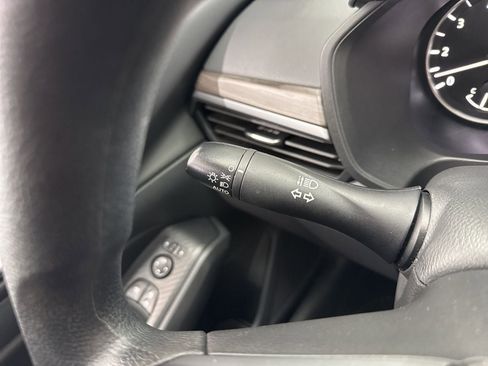 Used 2025 Nissan Altima 2.5 SV image 20