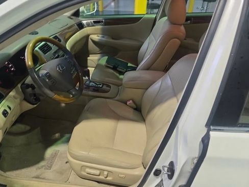 Used 2005 Lexus ES 330 FWD image 7