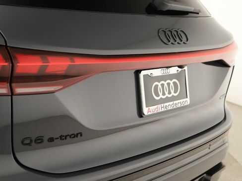New 2027 Audi Q6 e-tron Prestige AWD/4WD image 33