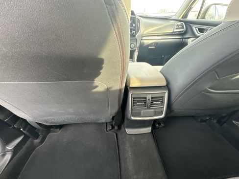 Used 2019 Subaru Forester Premium w/ All-Weather Package image 22