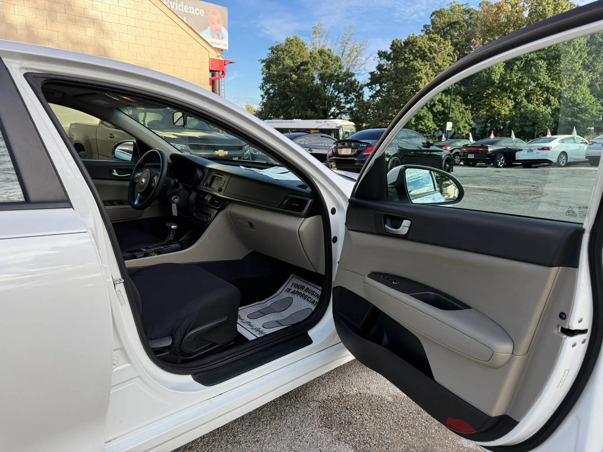 Used 2016 Kia Optima LX FWD image 18