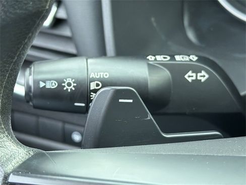 Used 2024 Nissan Rogue SV image 33