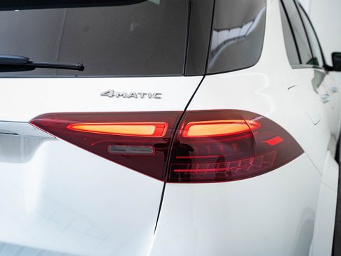 New 2026 Mercedes-Benz GLE 350 4MATIC image 17